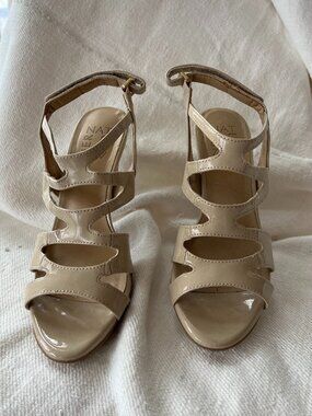 Dianna Slingback Sandal or High Heel by Naturalizer. Womens Size 6